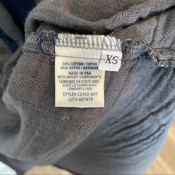 Cloth & Stone Curved Hem Button Down Plaid Shirt - Picture 3 of 5